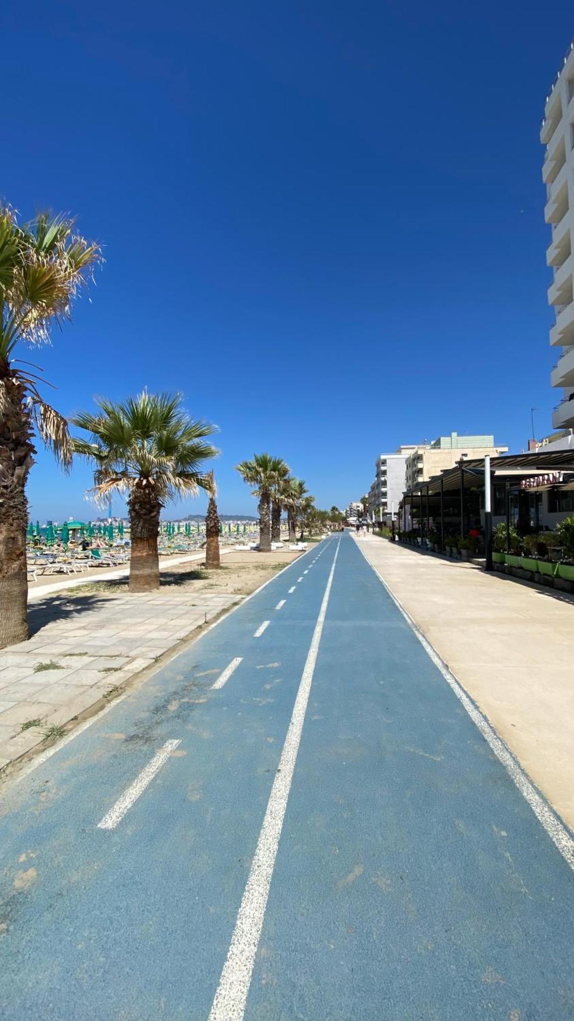Hotel apartamentowy Wave Beachfront *